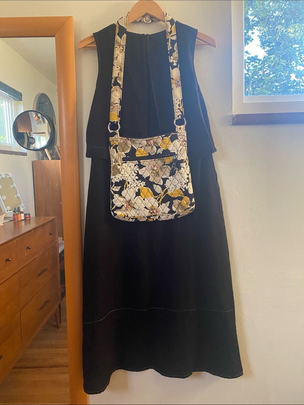 Vera Bradley Black and Yellow Floral Crossbody Bag 😎summer travel🌞